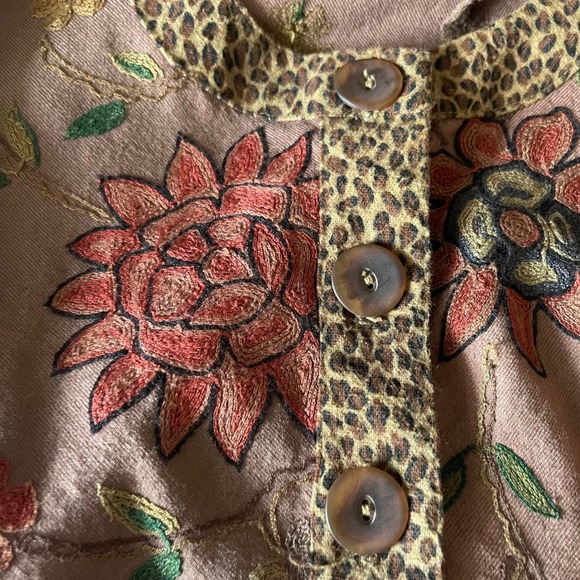 VTG‎ U.R.U. USA Embroidered Floral Jacket One Size Boho Art to Wear Leopard Trim - Picture 3 of 13